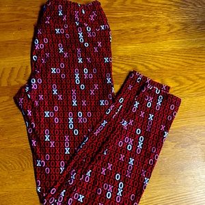 Lularoe leggings- Valentines Day! OS